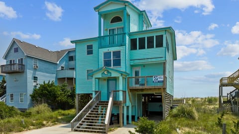 6BR Ocean Front Vacation Home