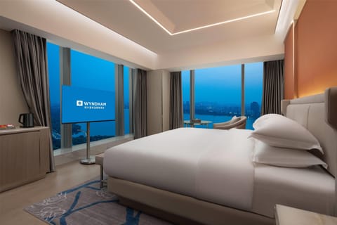 Premium bedding, pillowtop beds, in-room safe, blackout drapes