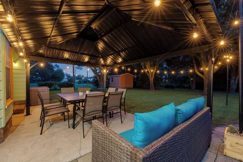 Sit, relax and enjoy a meal with your group with enough room for everyone!