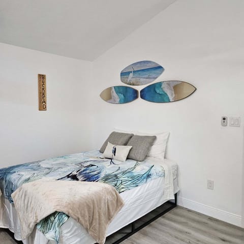 Comfortable queen size bed