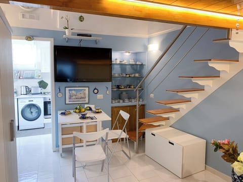 House, 1 Bedroom, Smoking, Terrace | Dining