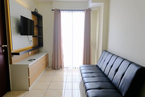 Deluxe Apartment, 2 Bedrooms | Living area