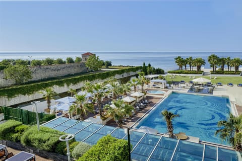 Indoor pool, outdoor pool, sun loungers