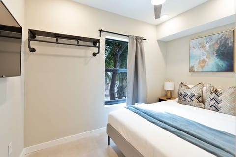 Apartment | 1 bedroom, blackout drapes, iron/ironing board, free cribs/infant beds