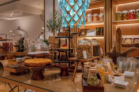 Daily buffet breakfast for a fee