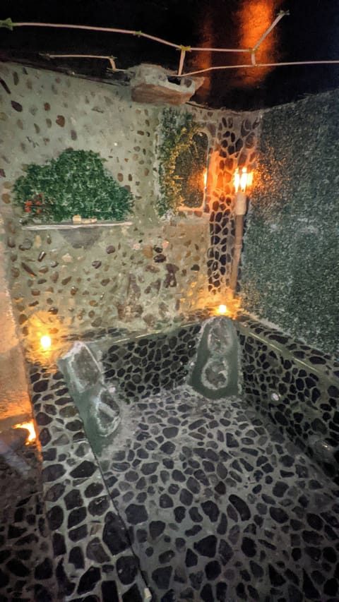 Design Room | Bathroom | Shower, rainfall showerhead, bidet, towels