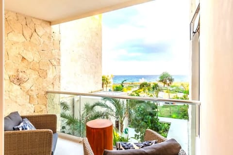 Your private OCEAN VIEW terrace!