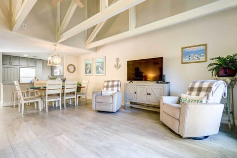 Hilton Head Island Vacation Rental | 2BR | 1BA | 1,024 Sq Ft