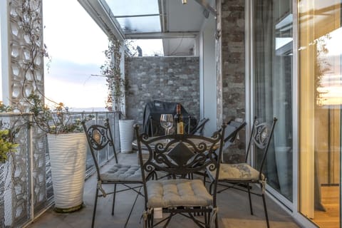 Property, Furniture, Chair, Interior Design, Wood, Building, Plant, House, Sky, Table