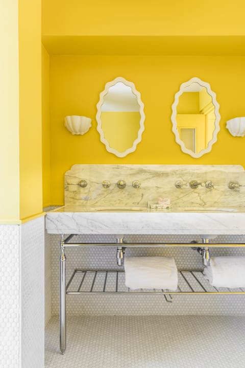 Room (Garden) | Bathroom | Combined shower/tub, free toiletries, hair dryer, bathrobes