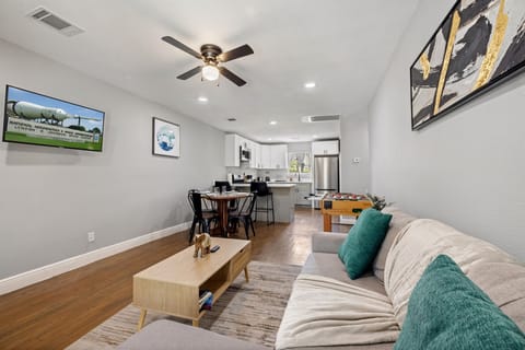 Perfectly designed to accommodate all your family and friends comfortably.