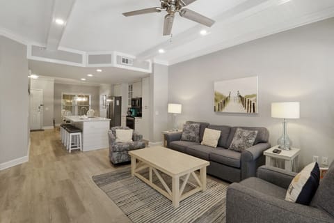 103 North Shore Place | Living Room - 103 North Shore Place | Living Room