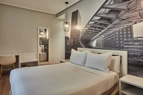 In-room safe, desk, laptop workspace, soundproofing