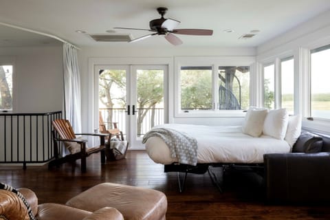 Upstairs Living Room with Sleeper Sofa