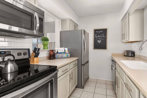 Modern Kitchen in Nashville Rental