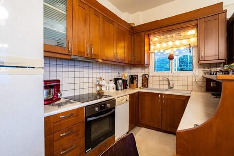 Embrace culinary creativity in the fully equipped kitchen