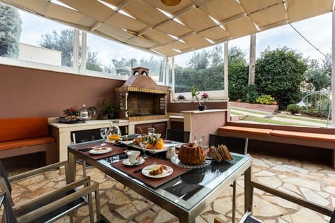 Enjoy the convenience of a BBQ for your culinary adventures