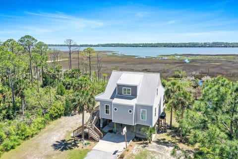 House, Multiple Beds (Otter Cove) | Exterior