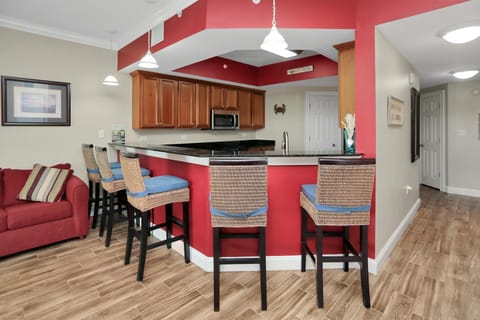 Condo, Multiple Beds (Paradise Shores 310) | Living area