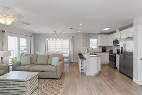 Condo, Multiple Beds (Surfside 15  Beachtime) | Living area