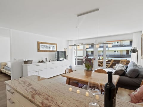 Property, Furniture, Cabinetry, Table, Countertop, Wood, Couch, Flooring, Interior Design, Floor