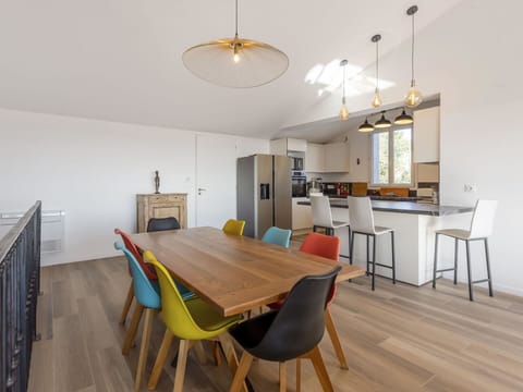 Water, Sky, Property, Tree, Building, Swimming Pool, Azure, Body Of Water, Leisure, Urban Design