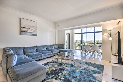 Siesta Key Vacation Rental | 3BR | 3BA | Step-Free Access | 1,700 Sq Ft