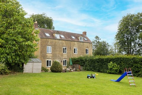 Holly Cottage Garden - StayCotswold