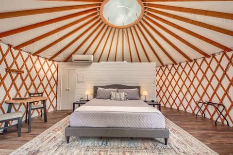 Welcome to Texas Yurt Haus: Buffalo 