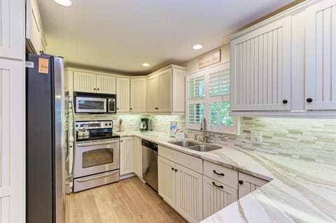 Harrington Cottage Kitchen (1)