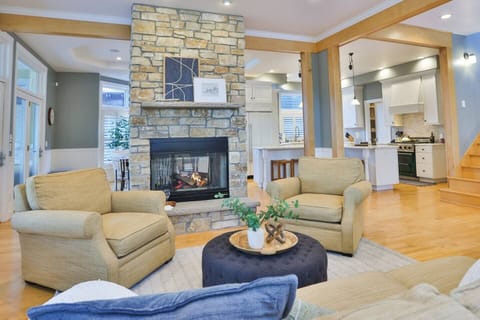Bright open living area w/ comfortable seating & natural light throughout.