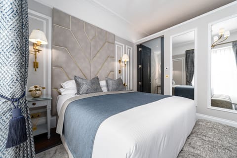 Deluxe Double Room | Premium bedding, memory foam beds, free minibar, in-room safe