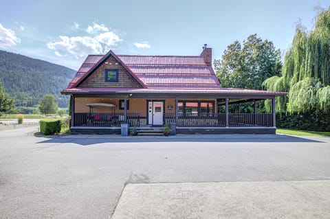 Blue Owl Villa