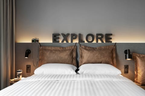 Room, 1 Queen Bed, Sea View | Frette Italian sheets, premium bedding, blackout drapes, soundproofing