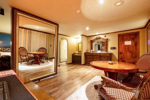 Annex A Building - Royal Suite | Living area | 40-inch TV with digital channels