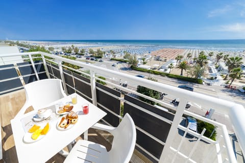 Classic Double or Twin Room | Terrace/patio