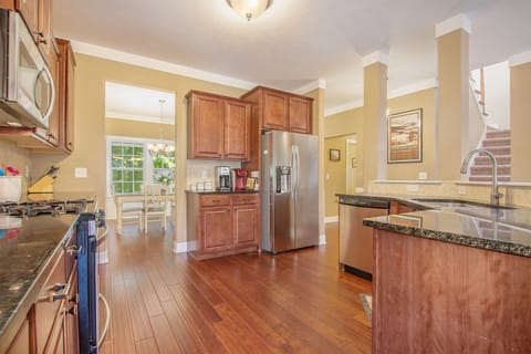 Fully equipped kitchen