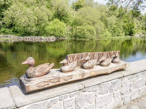 Cottage | Property grounds