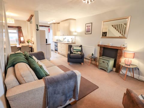 Cottage | Living area