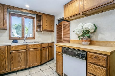 Kitchen has lots of space to make a meal at home