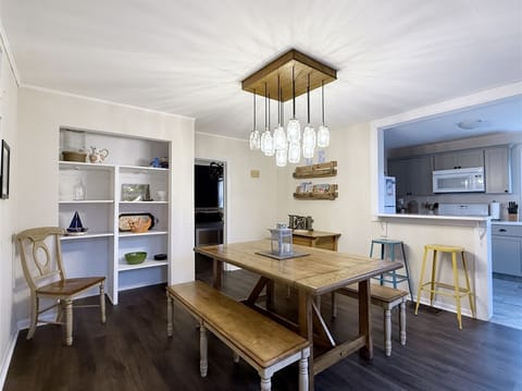 Formal dining area so everyone can eat together