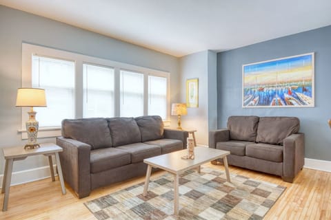 Bright and welcoming living room