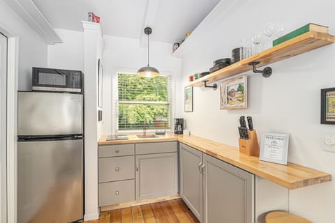 The guest suite has a kitchenette for your early morning coffee