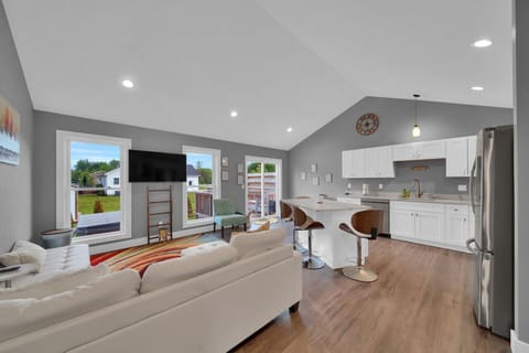 Walk out the back sliding glass door to get to the hot tub!