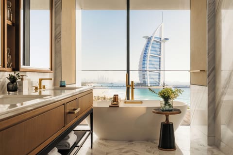 Ocean Terrace Room with Iconic Burj Al Arab Views - includes Large Private Terrace (22 sqm) | Bathroom | Separate tub and shower, deep soaking tub, rainfall showerhead