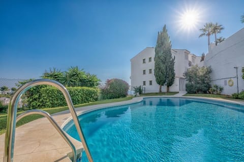 Holiday Home Swimming Pool