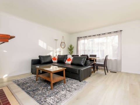 Living and dining area