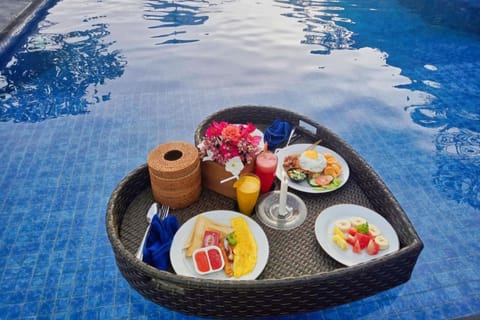 Daily local cuisine breakfast for a fee