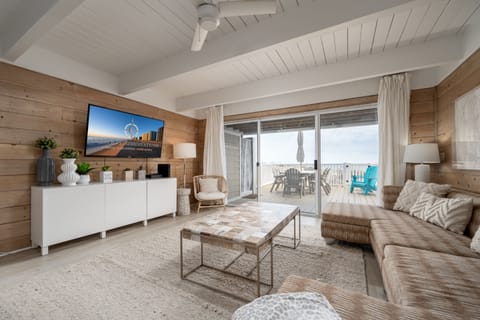 Living Area 1