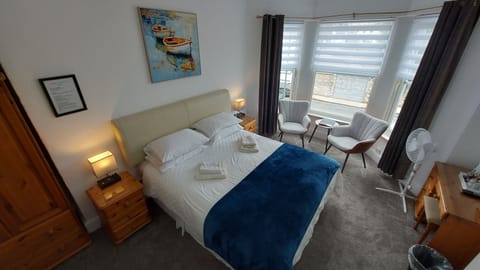 Deluxe Double Room (room 3) | Bed sheets